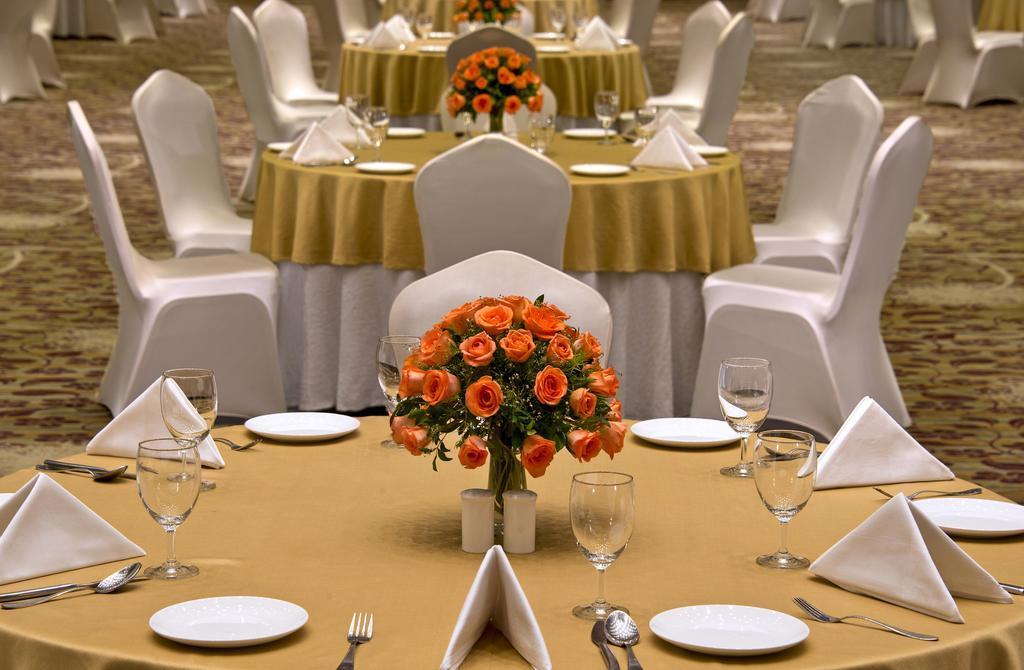 Radisson Resort & Spa Kandla Gāndhīdhām Zewnętrze zdjęcie