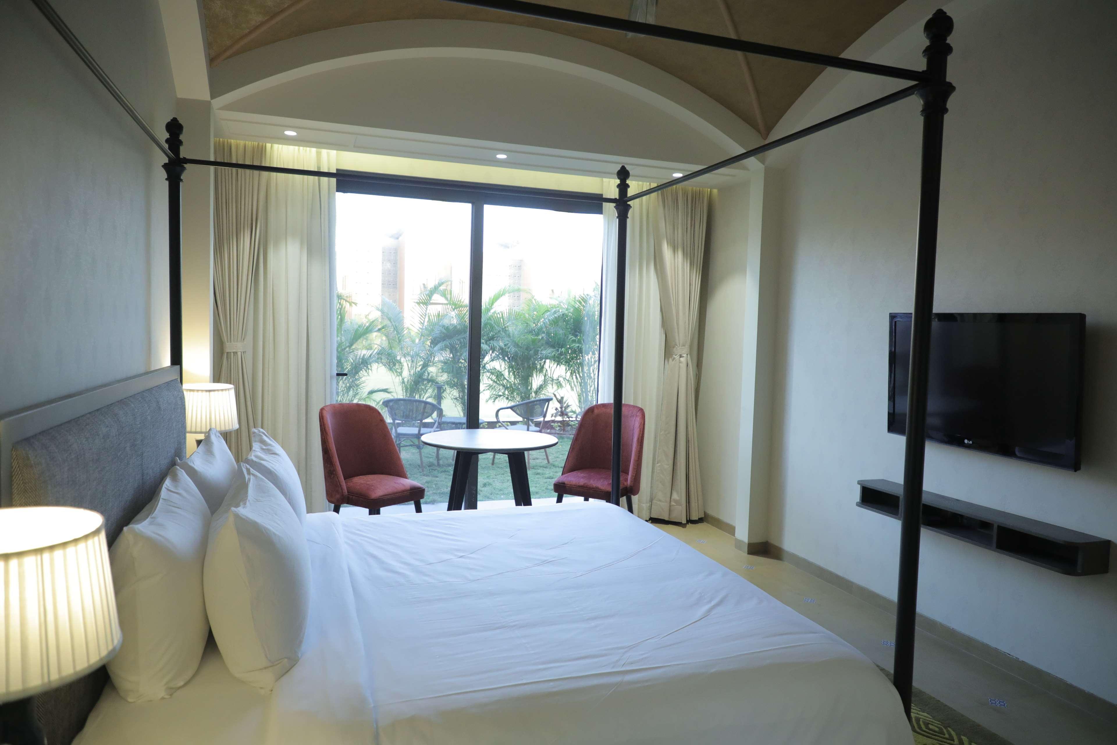 Radisson Resort & Spa Kandla Gāndhīdhām Zewnętrze zdjęcie