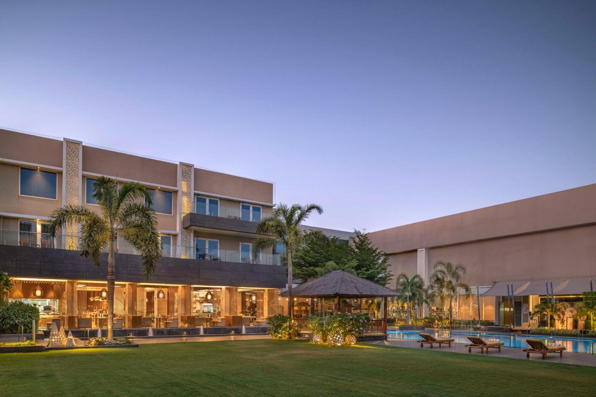 Radisson Resort & Spa Kandla Gāndhīdhām Zewnętrze zdjęcie